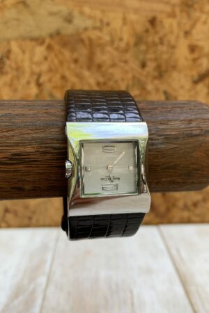 Reloj Negro Cuadrado