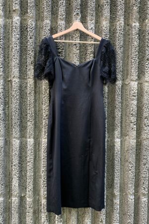 Vestido Negro Midi